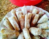A picture of step 3 of Southern Vietnamese Fried Spring Rolls.