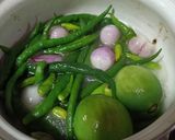 Foto langkah ke 1 dari resep Sambal Cabe Ijo Padang.