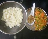 A picture of step 1 of White Sauce Pasta.
