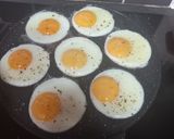 A picture of step 3 of Mediterranean potato hash with red kidney beans and fried eggs.