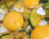 Foto del paso 2 de la receta: Revuelto de zapallitos verdes y huevos