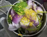 A picture of step 3 of Thai Green Curry Noodles.