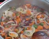 Foto del paso 3 de la receta: Costillas al vino con toque de albahaca