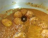 A picture of step 3 of Dum aloo.