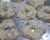 A picture of step 9 of Healthy Protein rich Chilkewali moong dal cups and medu vade for breakfast.