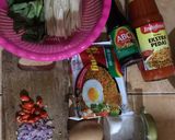Foto langkah ke 1 dari resep Indomie goreng nyemek.