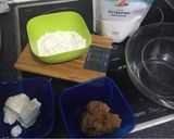 Foto del paso 1 de la receta Tarta de cacahuete, chips de chocolate y glaseado de café