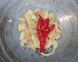 Foto langkah ke 2 dari resep Nasi Sarden.