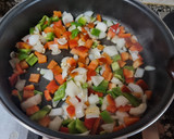Foto del paso 2 de la receta: Pisto con bacalao