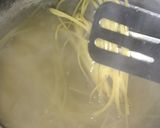 Foto del paso 6 de la receta: Fideos con tuco y carne