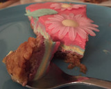 Foto del paso 13 de la receta: Tarta de queso 'Arcoiris' muy fácil y rápida