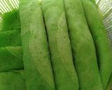Foto langkah ke 4 dari resep Es pisang ijo (Dadar).