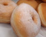 Foto langkah ke 7 dari resep Donat Maizena.