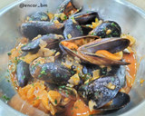 Foto del paso 7 de la receta: Mejillón gallego con sofrito mediterráneo
