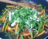 A picture of step 7 of Danwake with stir-fry salad.