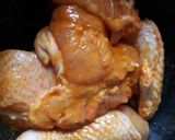 Gambar langkah 1 resipi Ayam Goreng Sambal Berapi.