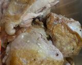 A picture of step 1 of White Wine Mushroom Chicken.