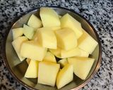 صورة لخطوة 1 من وصفة أصابع البطاطس بالموتزاريلا 🥔