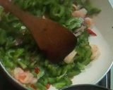 Foto langkah ke 3 dari resep Tumis Pare Udang dan Pete.
