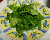 Foto del paso 1 de la receta: Ensalada con queso, aguacate y cabello de ángel