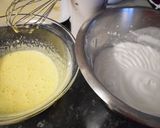 A picture of step 1 of My Christmas cream cake.