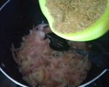A picture of step 3 of Herbed Steamed Rice.
