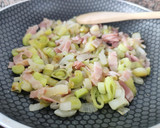 Foto del paso 2 de la receta: Muffins de puerro y bacon