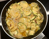 Foto del paso 6 de la receta: Tortilla de patata 🥔 y calabacín 🥒 en airfryer