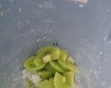 A picture of step 2 of Green(kiwi) smoothie.