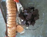 A picture of step 1 of O'som Orange Treat Chocolates.