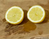 Foto langkah ke 4 dari resep Teh Madu Lemon Hangat.