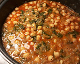 Foto del paso 20 de la receta: Garbanzos con acelgas en salsa de majado de almendras