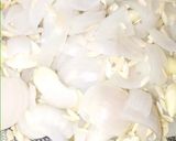 A picture of step 2 of Sufiyana paneer(on the bed of lachcha parantha).