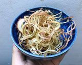 Hình bước làm 2 của món Bê thui bóp thấu