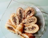 Foto langkah ke 8 dari resep Martabak Manis SangBiKa 🍌🍪🥜.
