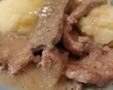 Foto del passaggio 7 della ricetta La mia versione di Fegato alla veneta con purè leggero
