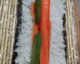 Foto del paso 6 de la receta: Uramaki de pollo teriyaki y maki de surimi sushi
