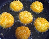 Foto langkah ke 5 dari resep Nugget Tape Keju Lumer.