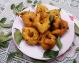2 Lentils Medu Vadas recipe step 3 photo