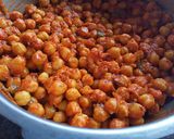 A picture of step 2 of Chole with Spring onions Paratha.