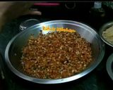 A picture of step 4 of Tandoori Onion Roti.