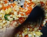 Foto langkah ke 4 dari resep 35. Tumis Pelangi (Wortel+Jagung+Buncis).