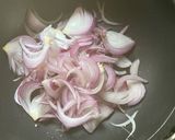 A picture of step 1 of Mushroom Risotto.