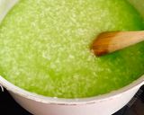 Hình bước làm 5 của món 🌱 Cháo Lá Dứa Màu Xanh Tươi