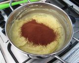 Foto del passaggio 3 della ricetta Crostata con Crema al Cacao e Pere