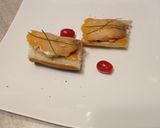 Foto del passaggio 3 della ricetta Crostini con fagottini di salmone ripieno di robiola e cetrioli