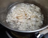 A picture of step 2 of Garam masala Maggi.