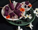 A picture of step 5 of Jamun Popsicles.