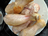 Jamoncitos de pollo con verduras y shiitake