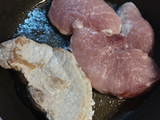 Churrasco de cerdo con repollo especiado